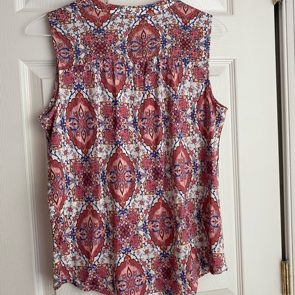 button down loft blouse - Picture 3 of 3